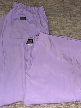 Cherokee Orchid V-Neck Scrub Top with Elastic Waist Pants size Small